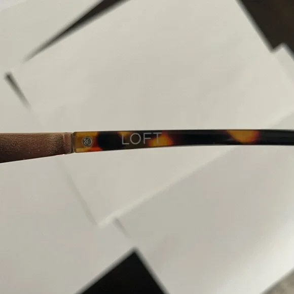 💥SALE💥 NWOT LOFT Tortoise Shell Sunglasses with Gold Detailing on Sides - Picture 7 of 9